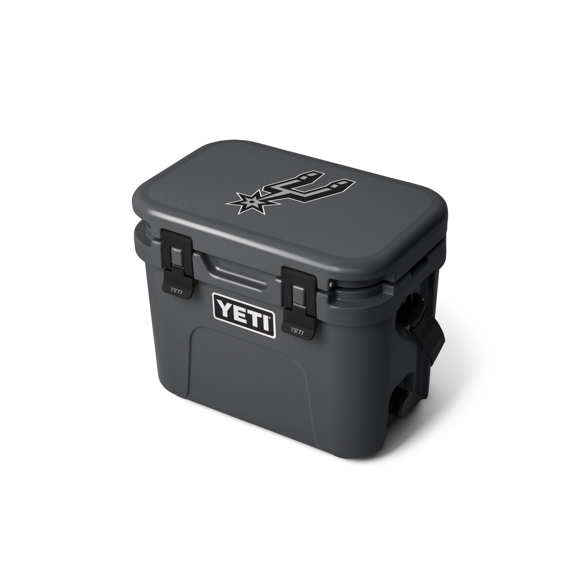 Roadie&reg; 15 Hard Cooler