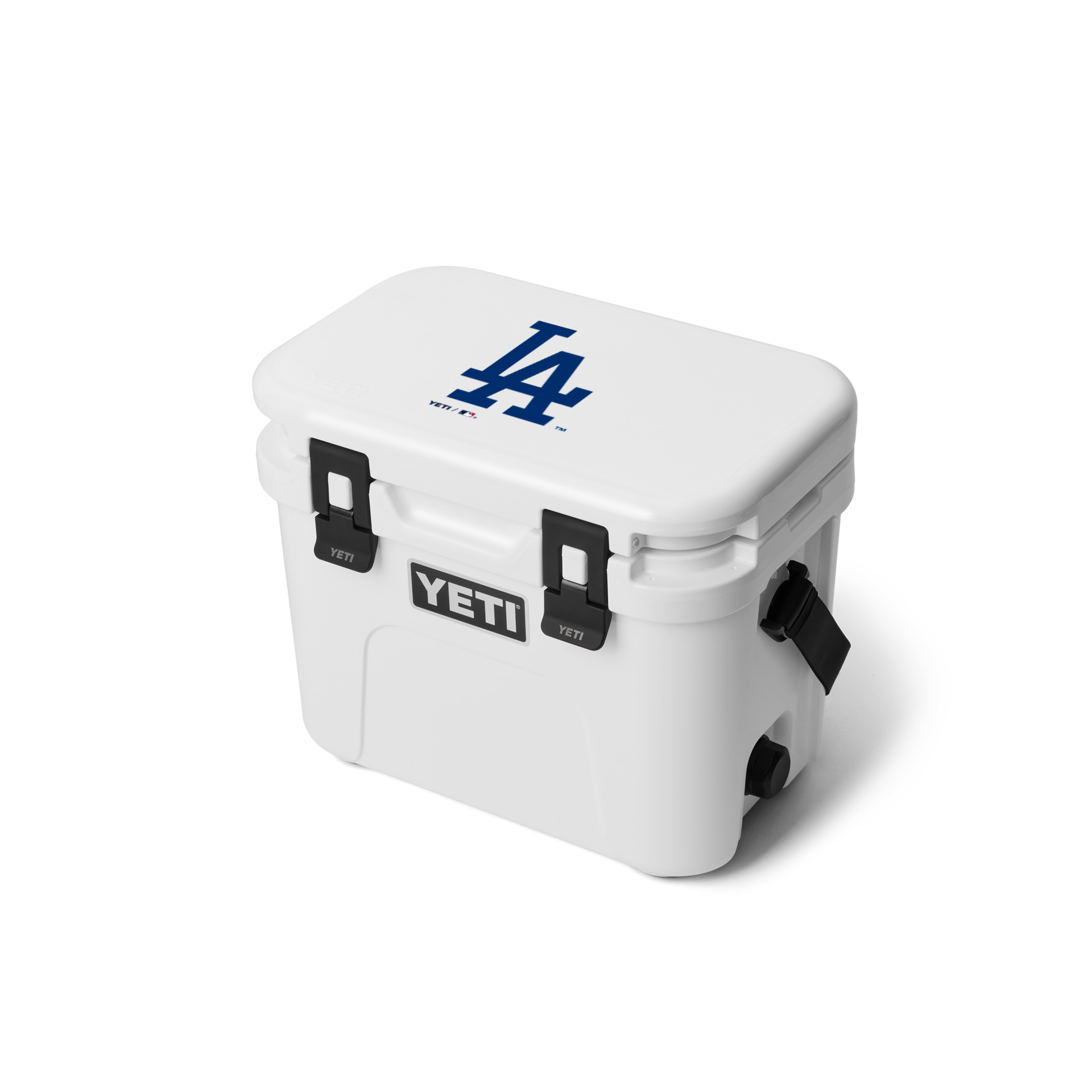Roadie&reg; 15 Hard Cooler