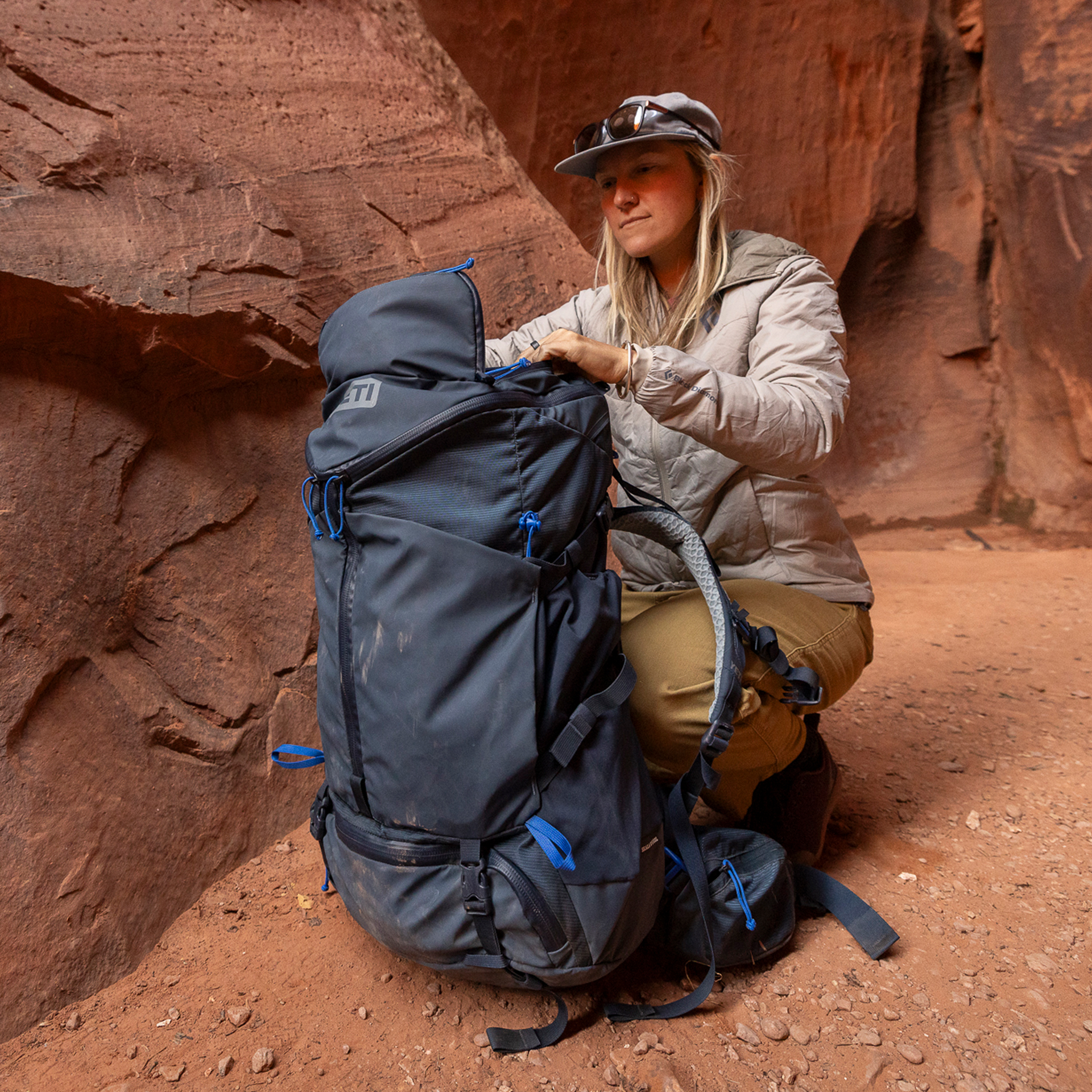 60L Women's Hiking Pack, Ridgeline, large