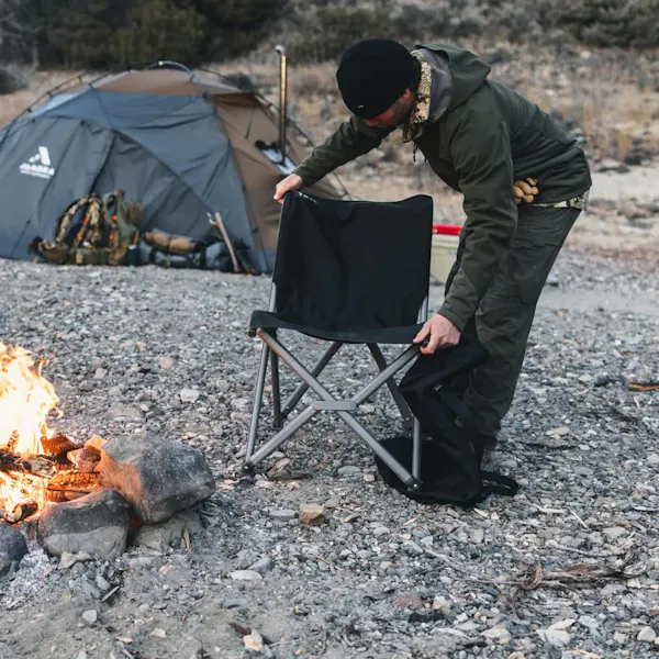 Field Chair in Black