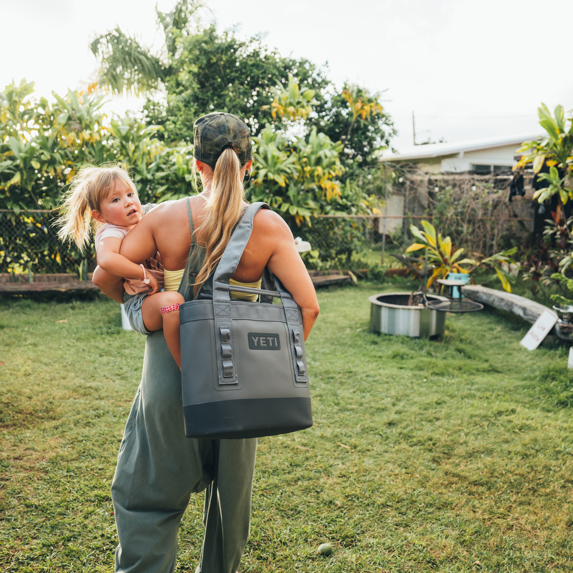 20 Carryall Tote Bag, Rescue Red, large
