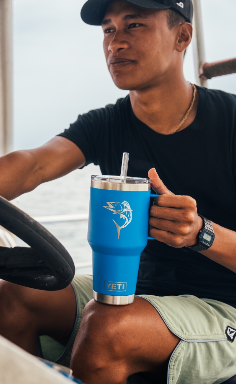 YETI Rambler 20 oz Tumbler 青Big wave YETI Rambler 20 oz Tumbler Big Wave Blue
