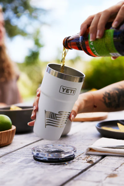 YETI 未使用アメリカ国旗デザイン 34oz