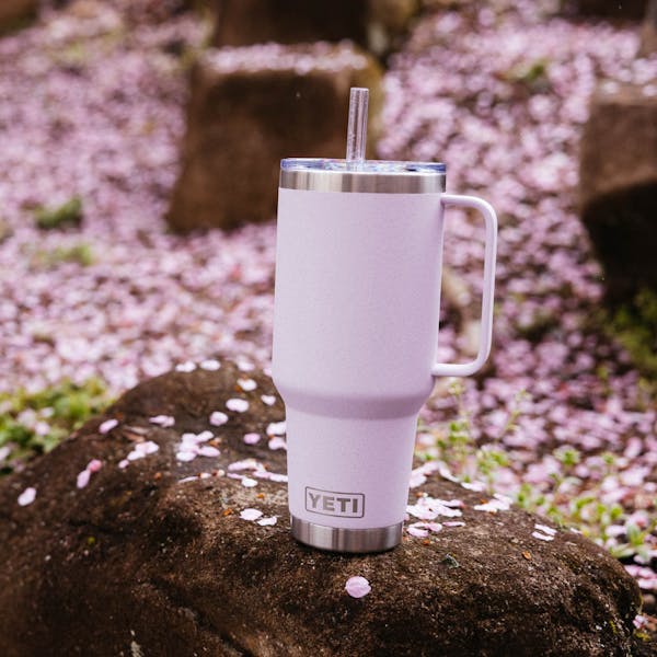 R42 Straw Mug in Cherry Blossom