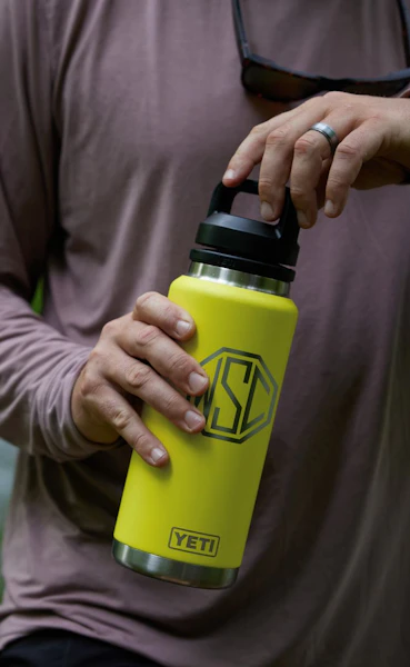 YETI ランブラー26oz くぼん 新色 FIREFLY YELLOW イエロー
