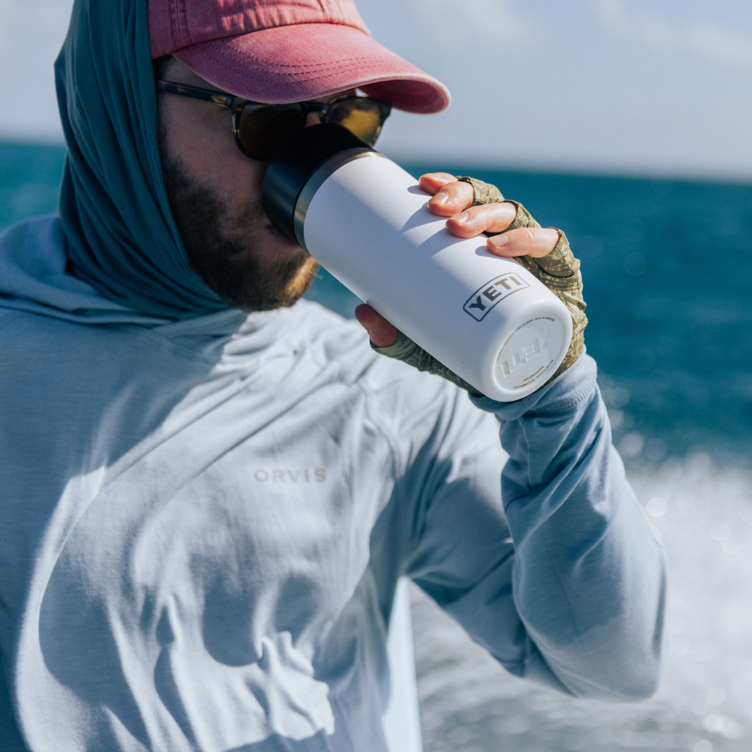 YETI 473 ml Travel Water Bottle: Leakproof Thermos