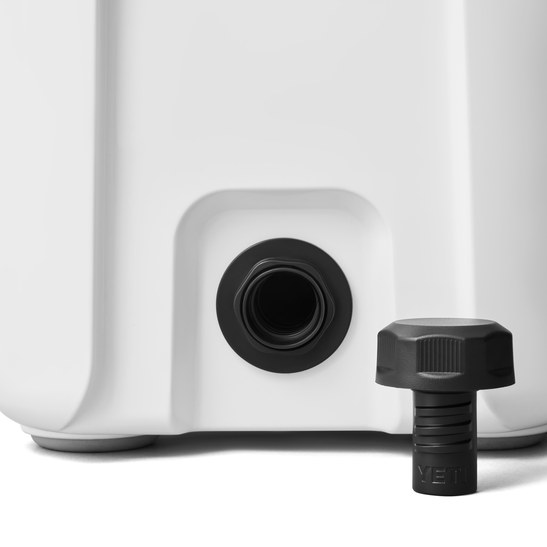 15 Hard Cooler, White, large