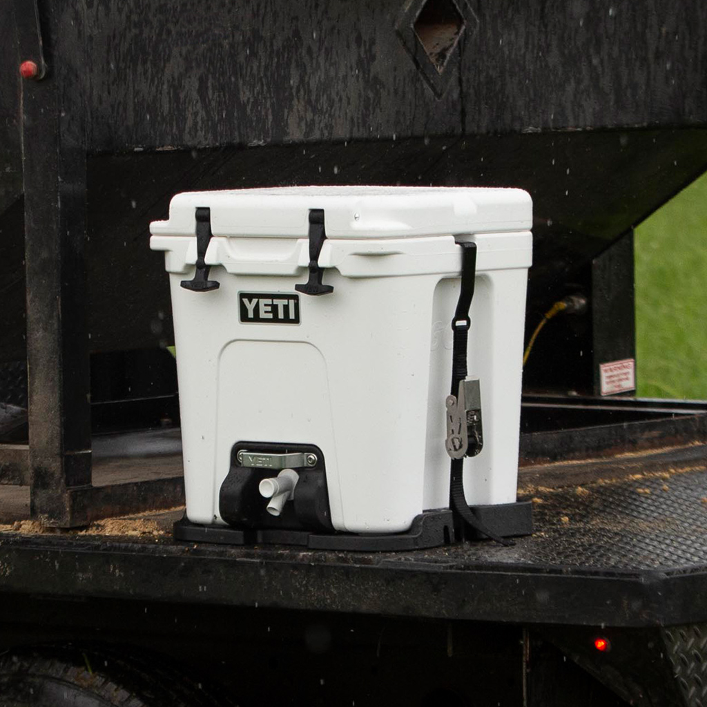 YETI サイロ　Silo ホワイト　6ガロン Water Cooler: YETI Silo 6 Gallon Water Jug