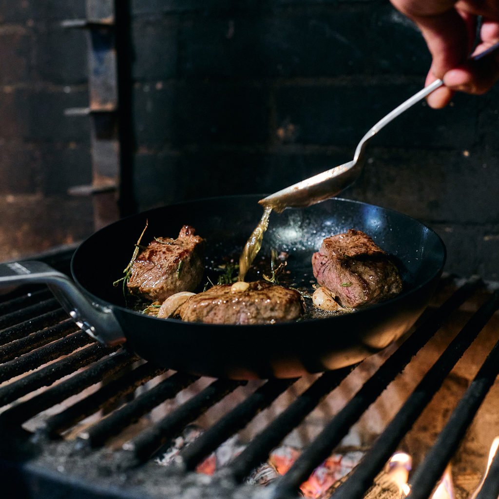 YETI Carbon Steel Pan 10